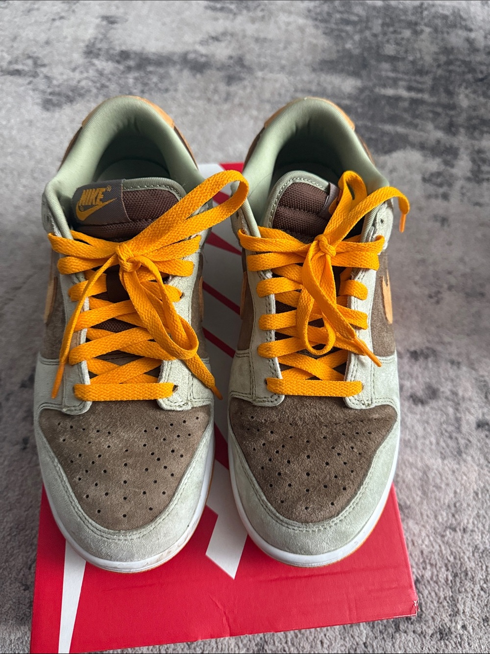 Nike Men’s Low-Top dusty olive dunks